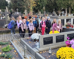 Wyjście na Cmentarz Stary