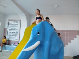 Basen_Perla_w_Nowinach
